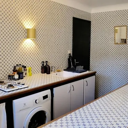 Apartment Centre - Quartier Sauvegarde: Confort Et Lumiere! Uzes