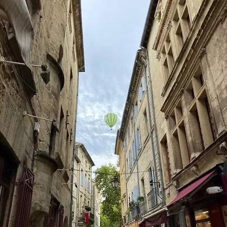 Centre - Quartier Sauvegarde: Confort Et Lumiere! Uzes